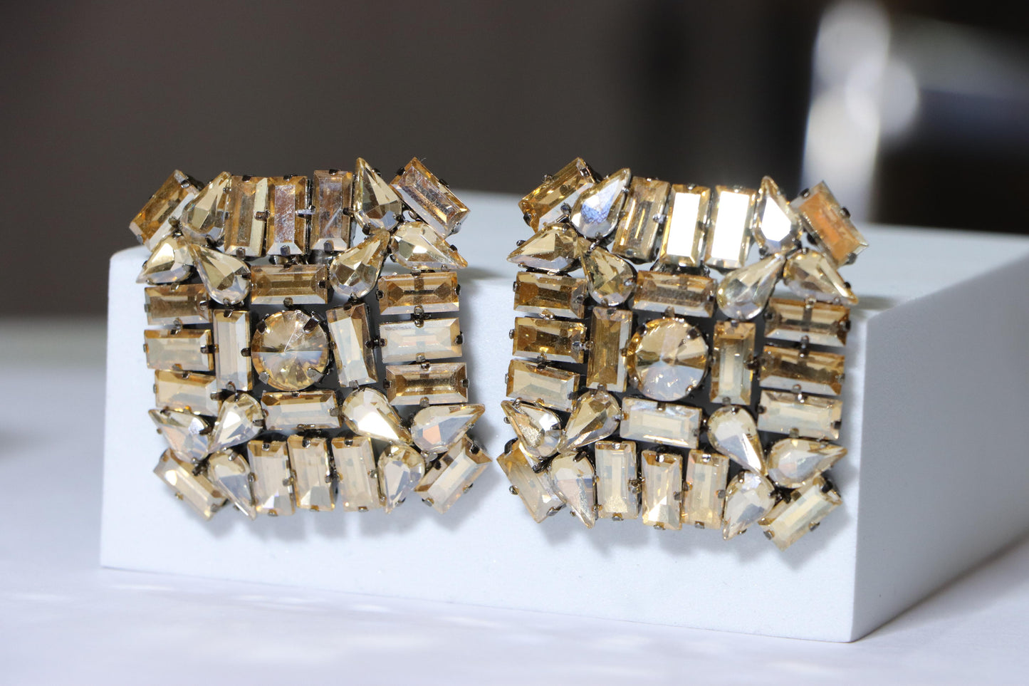 Kyra Glam Studs (Gold)