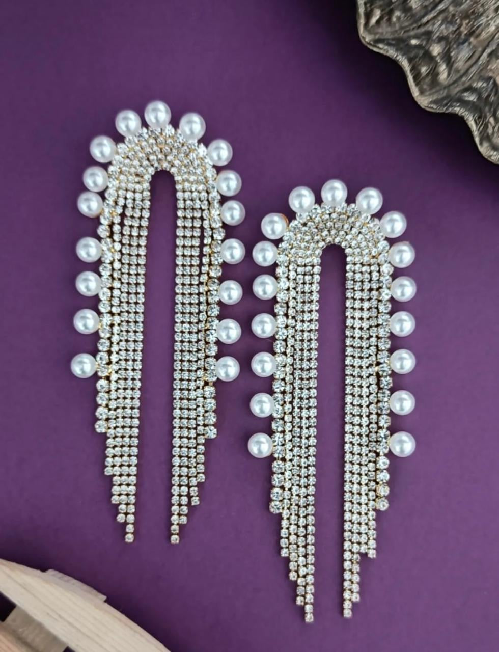 Hannah Pearl Drop Earrings