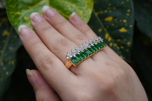 Two Finger emerald Ring