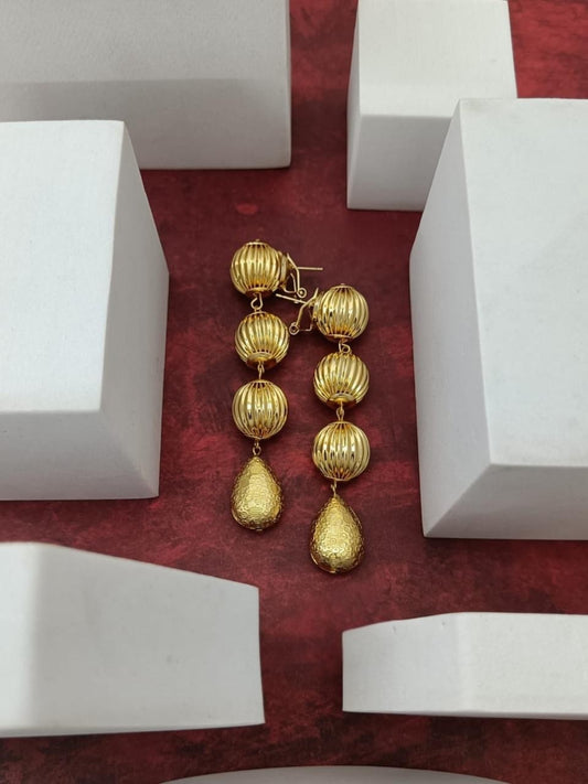 Zareen Earrings